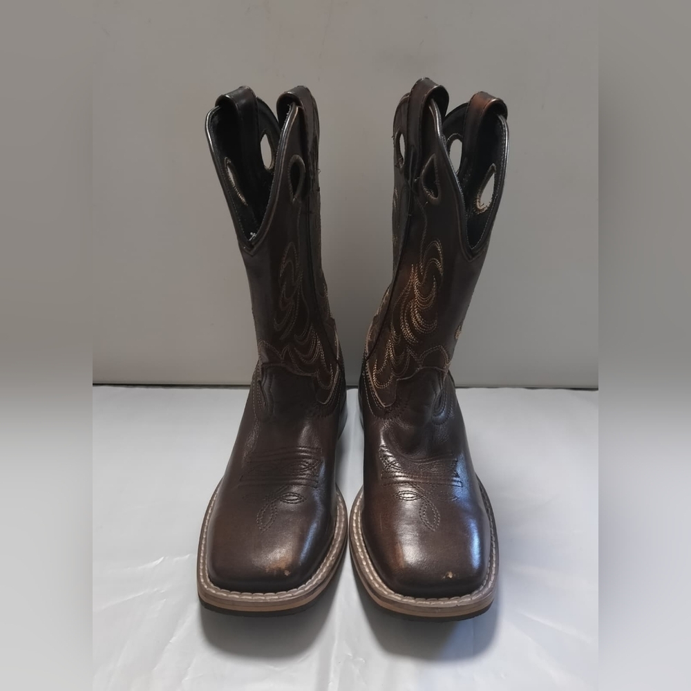 Brown Leather Cowboy Boots Classic Western Style